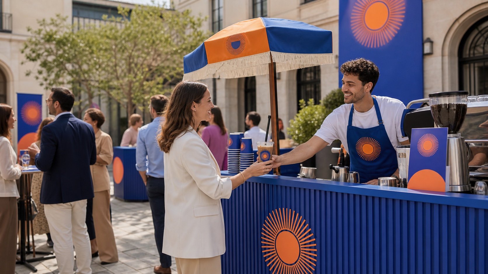 Exemple de bar à café mobile personnalisé aux couleurs d'une marque
